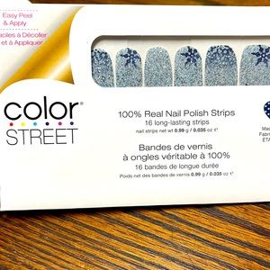 Color Street: Ice Ice Maybe retired winter/holiday set